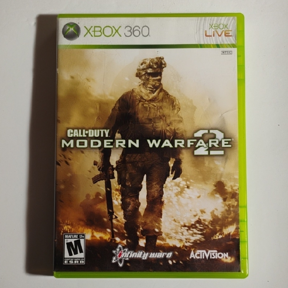 Green Xbox 360 Video Game Modern Warfare 2